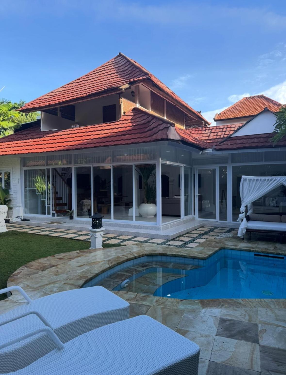 White Sands Private Villa *