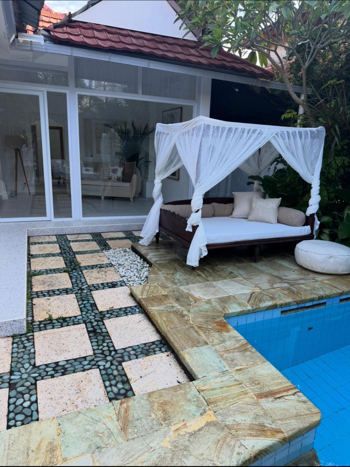 White Sands Private Seminyak (Bali)