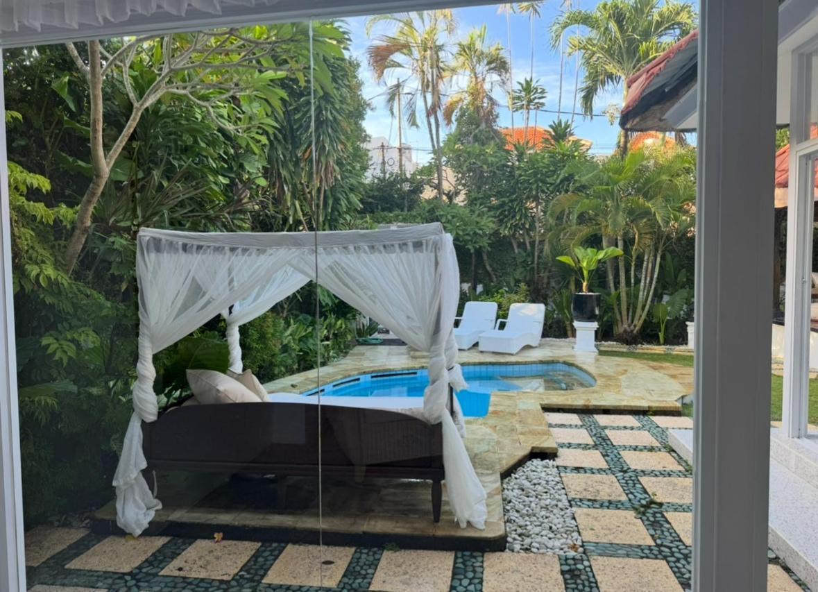 White Sands Private Villa *